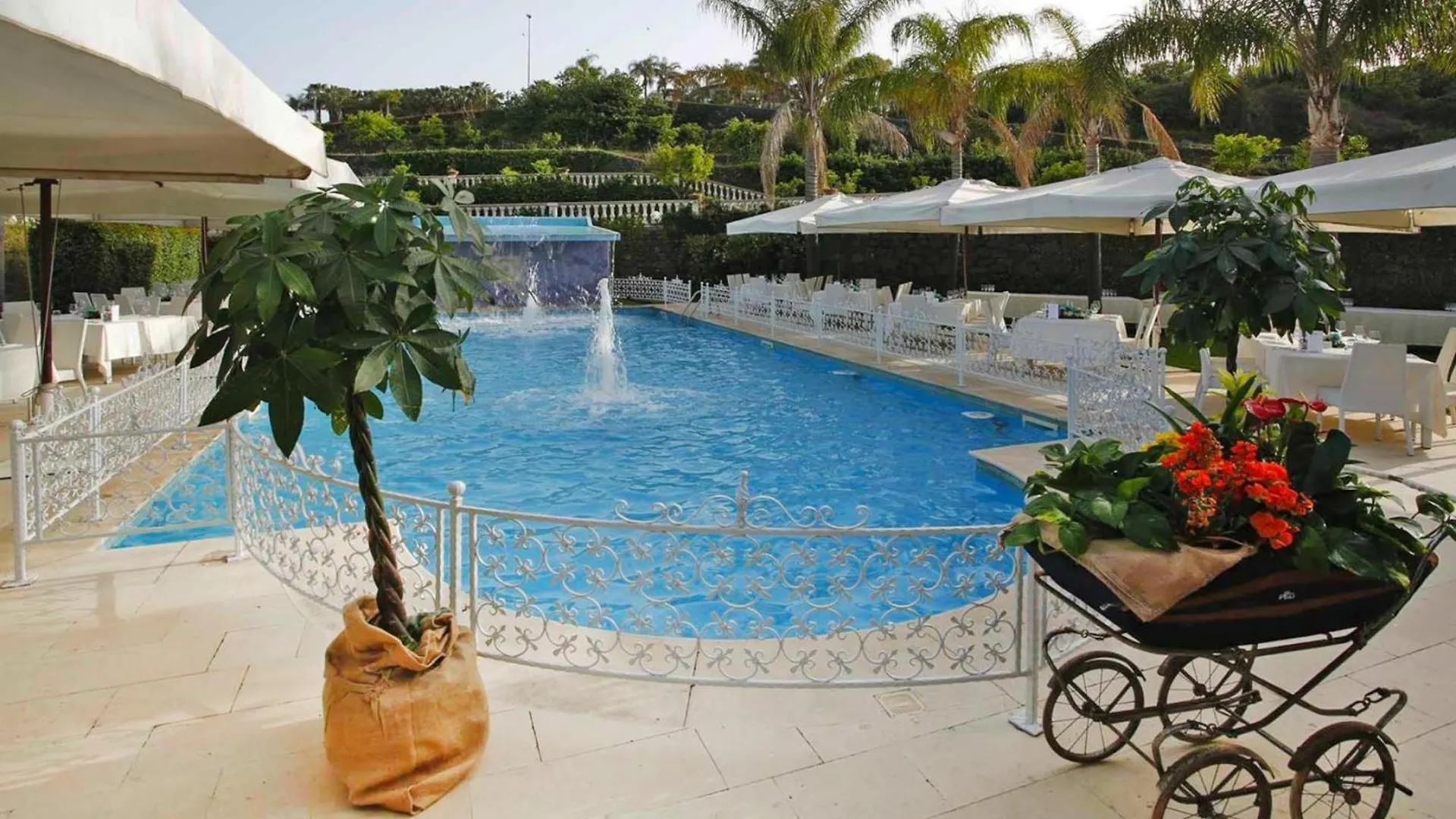 Bungalow In Santa Venerina With Communal Pool Villa Holiday home